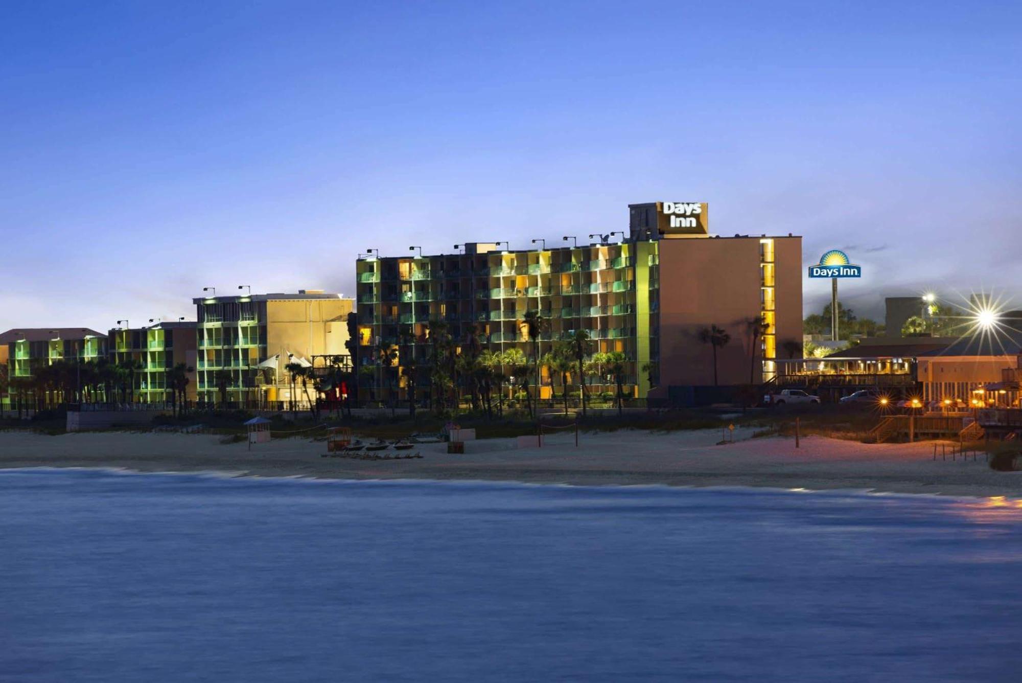 Days Inn By Wyndham Panama City Beach/Ocean Front Εξωτερικό φωτογραφία