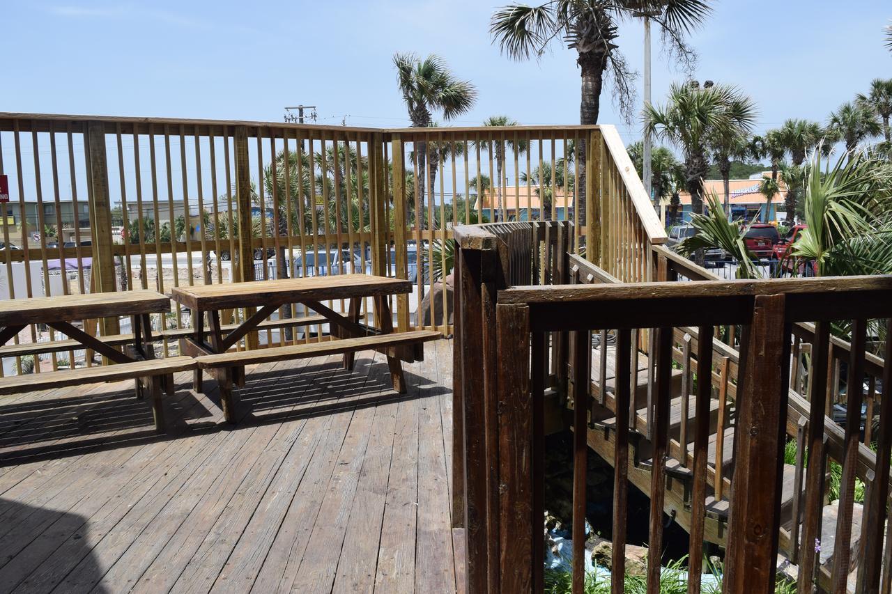 Days Inn By Wyndham Panama City Beach/Ocean Front Εξωτερικό φωτογραφία