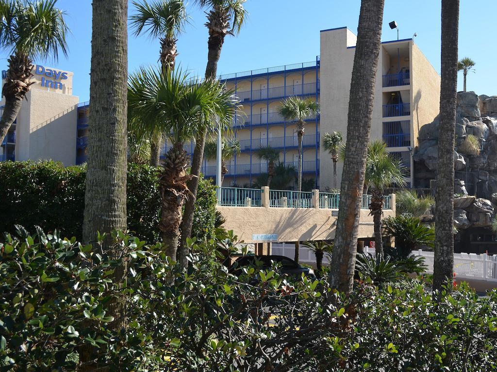 Days Inn By Wyndham Panama City Beach/Ocean Front Εξωτερικό φωτογραφία